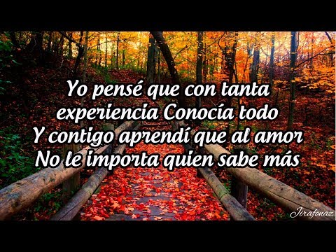 No Te Apartes De Mi video
