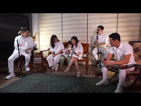 THE VALENCIANOS - Have I Told You Lately / How Deep is Your Love Medley