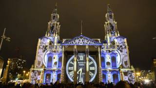 preview picture of video 'Momentous Building Projection @ Light Night Leeds 2013'