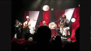 I Feel The Rain (live) - The Trews.wmv