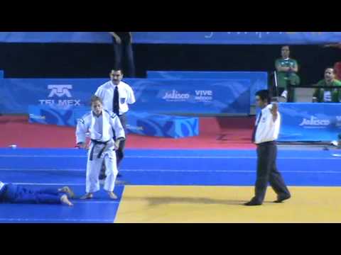 Judo Panamericano 2011   Edna Carrillo  MEX  vs Paula Pareto  ARG    48 Kg