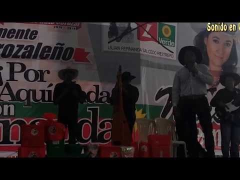 Recojame las Botellas - Carlos Garrido,  en Vivo en Campaña Política