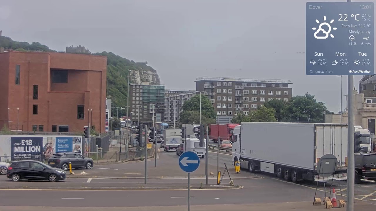 Live webcam view of Dover Port Traffic & White Cliffs
