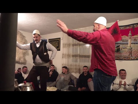 Shikoni si ndez atmosferën në odën e burrave  Yll Raçi | 2025