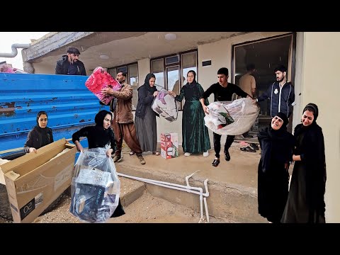 Nomadic life under heavy rain: A family's efforts to save their belongings