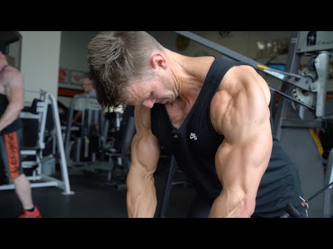 Superset Chest Workout - Rob Riches