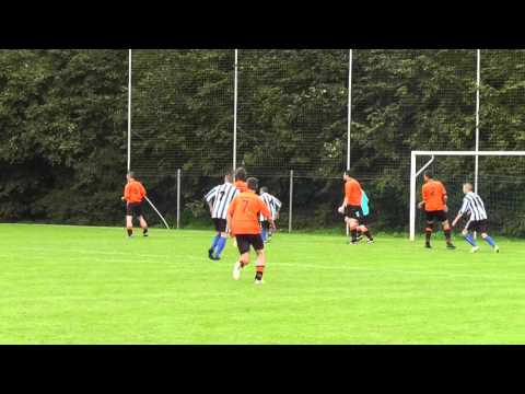 Opjestropdas.nl 26 sept 2015 IJFC 12  - VV De Meern 8 com 1-3 Mooi synchroon voor de bal gegooid