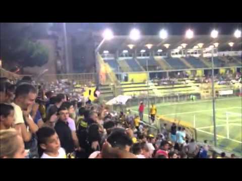 Ultras Stabia in Curva Sud (Juve Stabia - Prato 1-0, 10/8/14)