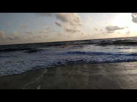 Beautiful beach ❤️ Slave island-  🇱🇰 Sri Lanka