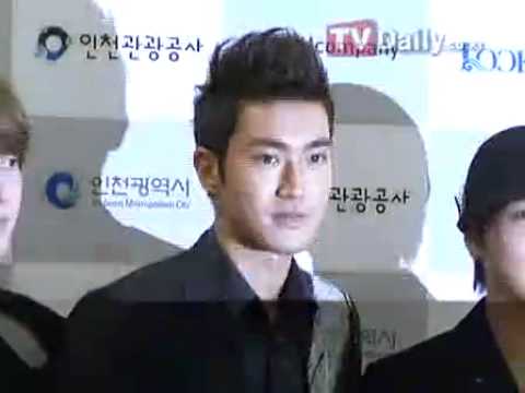 [TVDaily] 110813 Incheon Korean Music Wave Concert Press Conference - Super Junior cut