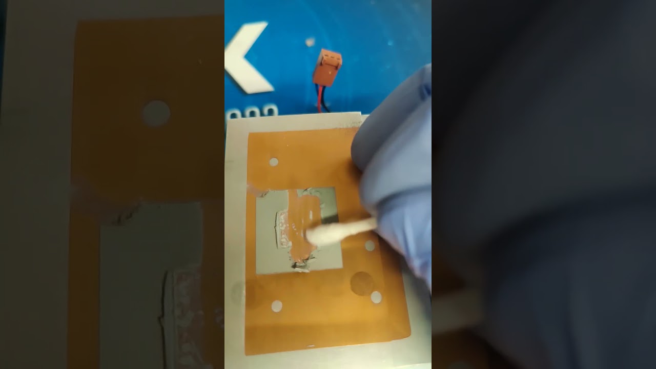 removing 23 years of original thermal paste from a heatsink #asmr #retropc