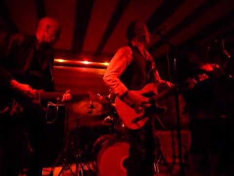 Slack Alice with Des Horsfall - 'Bad Case of Loving You (Doctor, Doctor)'