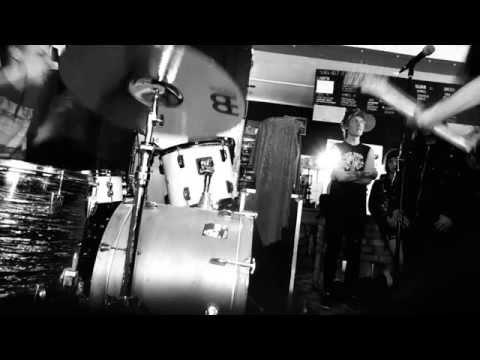 Offerstigen - Ytvandrarna (Live Glassfabriken, Malmö 2015-05-17)