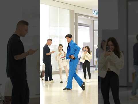 Would Michael Jackson be proud? 😳😎