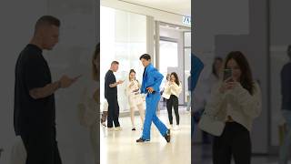 Would Michael Jackson be proud? 😳😎