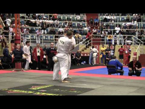 European Championship Shinkyokushin 2012 - Marius Mindrutau - Gergo Petho