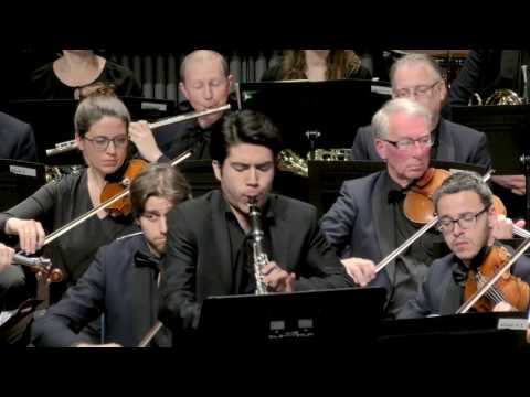 Aron Chiesa plays Van der Roost Clarinet Concerto