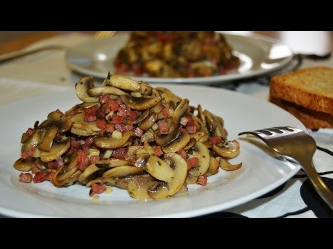 Mushrooms with Garlic & Serrano Ham - Easy Spanish Tapas Recipe