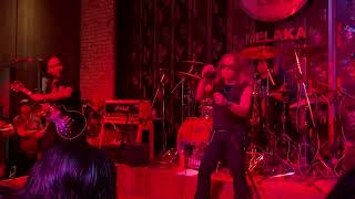 Download lagu Barbarik live gigs HRC Melaka- Rastali mp3