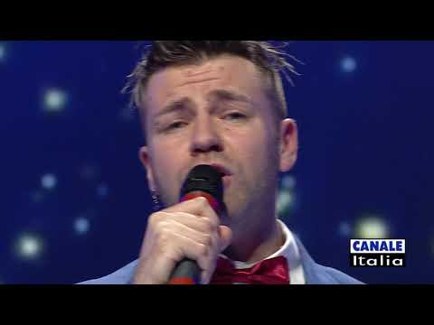 Michele Rodella "Balocchi e profumi" | Cantando Ballando (HD)