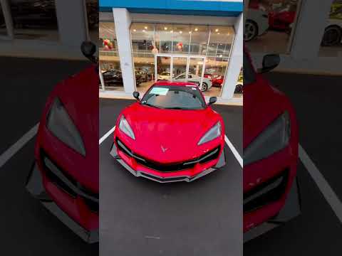 Quick C8 Corvette Z06 Walkaround at Ciocca 😍