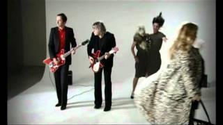Mourir à plusieurs Music Video