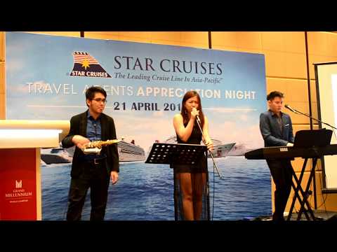 我只在乎你- Angie Lee , Just the way you are- Aaron Lo (Liveband version)