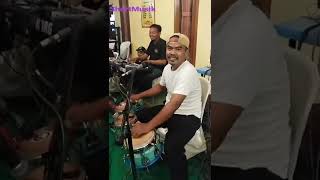 Download lagu Tukang Kendang Mirip Wendi Cagur Buih Jadi Permada... mp3