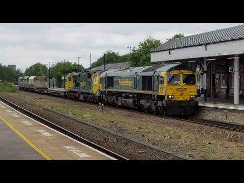 class 66 66592 and 70002;with a flatbed and 3 aggregates on 13.6.21