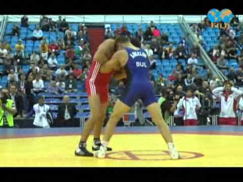 ALIYEV Hasan (AZE) -- ANGELOV Ivo Serafimov (BUL)  1/8 Finale