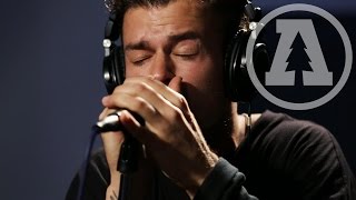 Night Beds - Love Streams | Audiotree Live