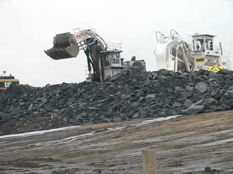 o&K terex RH 120 and a  bucyrus RH 120 side by side