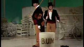 Brady Bunch Variety Hour: Me and My Shadow