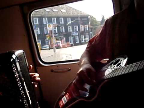 Die Alpenstürmer - unplugged im Feuerwehrauto durch Lennep