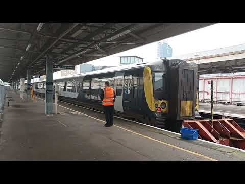 class 444 depending Portsmouth to Havant