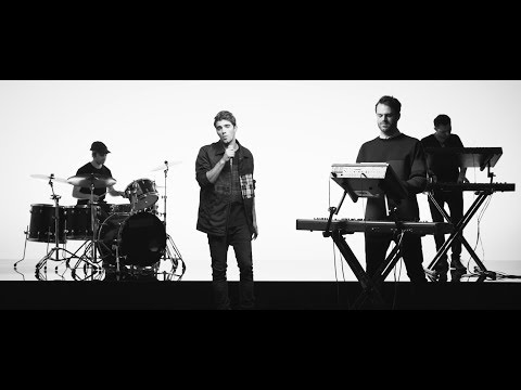 download lagu mp3 mp4 Tommy Hilfiger Campaign 2017, download lagu Tommy Hilfiger Campaign 2017 gratis, unduh video klip Tommy Hilfiger Campaign 2017