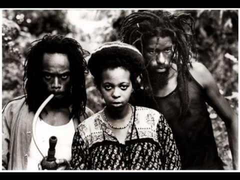 Black Uhuru - Black Uhuru Anthem