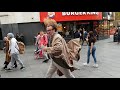 Amazing Living Human Statue | Statue | Street performers