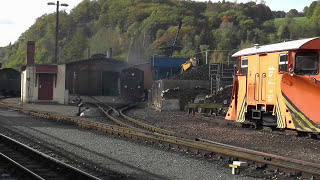 preview picture of video 'Reisen wie in den 1970er Jahren - Die Weißeritztalbahn mit Altbauwagen'