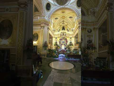 Ke hermosura, Santuario de la Virgen de los Remedios San Pedro Cholula,esta sobre una Pirámide.