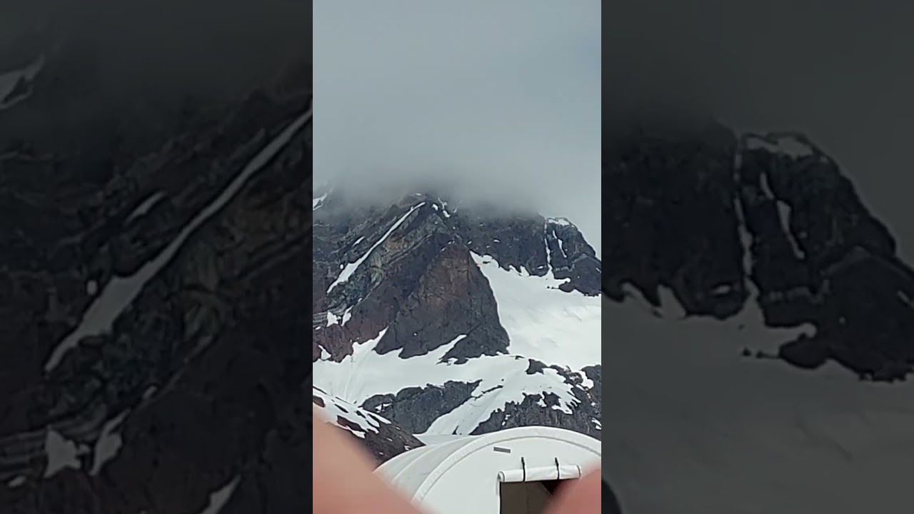 Folding rocks? Are they older or young than flat rocks? Why?