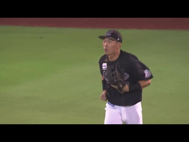 【5回裏】スーパーキャッチ!! マリーンズ・高部瑛斗 フェンスにぶつかりながら捕球する見事なプレー!! 2022年8月2日 東北楽天ゴールデンイーグルス 対 千葉ロッテマリーンズ