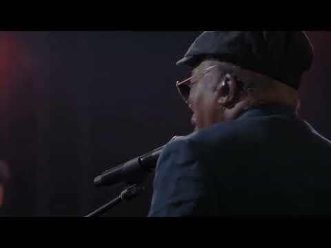 Milton Nascimento e Orquestra Ouro Preto - Cravo e Canela (Clube da Esquina)