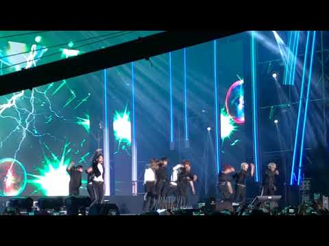 181117 워너원 (Wanna One) -  에너제틱 (Energetic) 직캠 Fancam @ HecKoreaConcert in Thailand