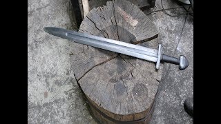 Forging a pattern welded Viking broad sword part 2.