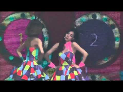 SNSD -  Green Light   LIVE  in Thailand