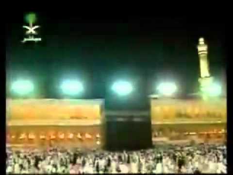 Imami i Qabës duke qajtur gjatë namazit