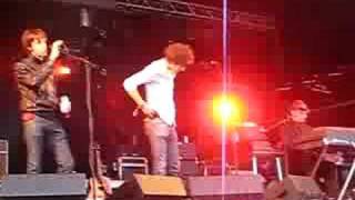 The Last of the Shadow Puppets - Wondrous Place-Glastonbury 2008