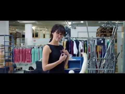 Fashion Chicks (2015) Trailer