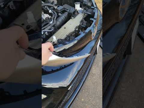 2021-22 Toyota Sienna Grill trim removal